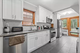 128 Kimball Terrace, Yonkers, NY 10704 - Photo 3