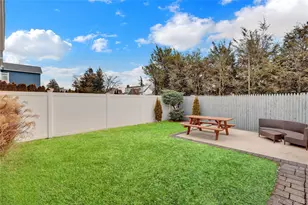 57 Roosevelt Dr, Bethpage, NY 11714 - Photo 21