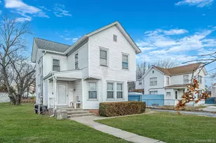 19 Academy St, Patchogue, NY 11772 - Photo 3