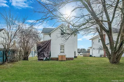 19 Academy Street, Patchogue, NY 11772 - Photo 5