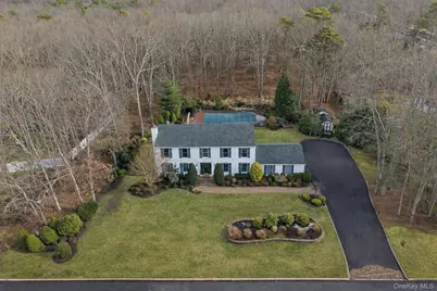 39 Foreston Circle, Manorville, NY 11949 - Photo 3