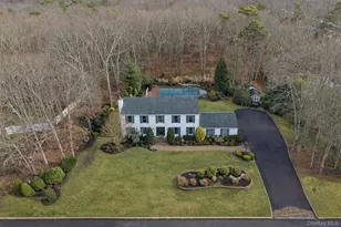 39 Foreston Cir, Manorville, NY 11949 - Photo 3