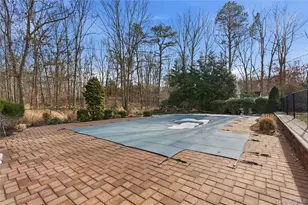 39 Foreston Cir, Manorville, NY 11949 - Photo 37