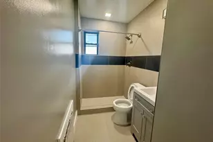 302 E Broadway, Long Beach, NY 11561 - Photo 9