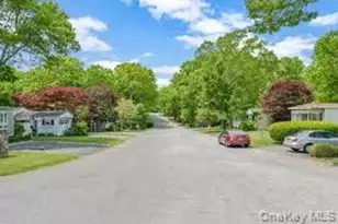 703 Fresh Pond Ave, Calverton, NY 11933 - Photo 17