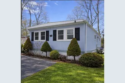 703 Fresh Pond Avenue #175, Calverton, NY 11933 - Photo 3