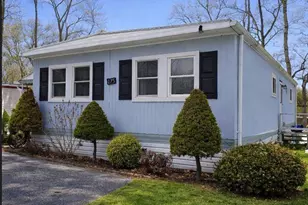 703 Fresh Pond Ave, Calverton, NY 11933 - Photo 3