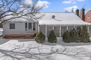 345 Concord Ave, East Meadow, NY 11554 - Photo 29