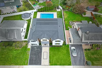 39 Forest Lane, Westbury, NY 11590 - Photo 5