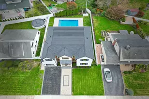 39 Forest Ln, Westbury, NY 11590 - Photo 5