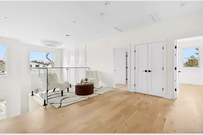 39 Forest Lane, Westbury, NY 11590 - Photo 23