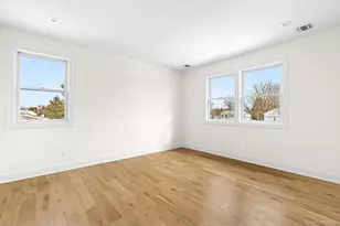 39 Forest Ln, Westbury, NY 11590 - Photo 29