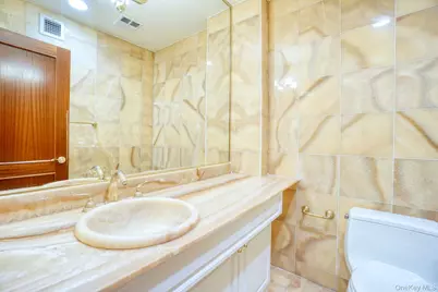 171 Great Neck Road #4E, Great Neck, NY 11021 - Photo 7