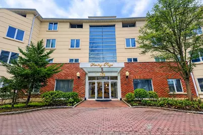 171 Great Neck Road #4E, Great Neck, NY 11021 - Photo 1