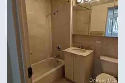 11624 Grosvenor Lane #5C, Kew Gardens, NY 11418 - Photo 7