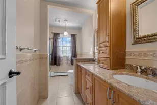 6 Marietta Dr, Westbury, NY 11590 - Photo 17