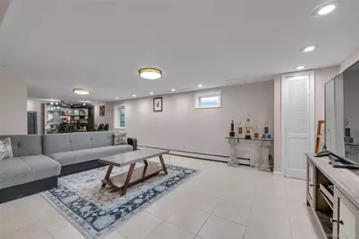 6 Marietta Drive, Westbury, NY 11590 - Photo 19