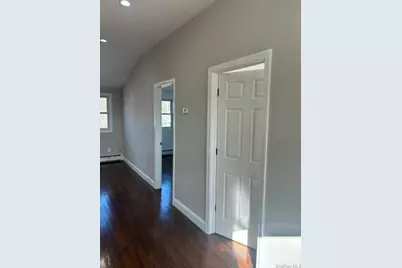 204 Vanderbilt Avenue, Brentwood, NY 11717 - Photo 11