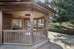 85 Cove Rd, Oyster Bay, NY 11771 - Photo 37