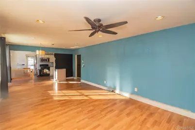 111 N Pierpont Avenue, Newburgh, NY 12550 - Photo 7