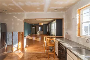 111 N Pierpont Ave, Newburgh, NY 12550 - Photo 15