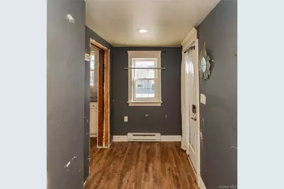 111 N Pierpont Avenue, Newburgh, NY 12550 - Photo 17