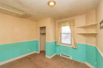 111 N Pierpont Avenue, Newburgh, NY 12550 - Photo 21