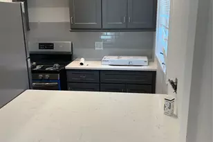 87 Sickles Ave, New Rochelle, NY 10801 - Photo 3