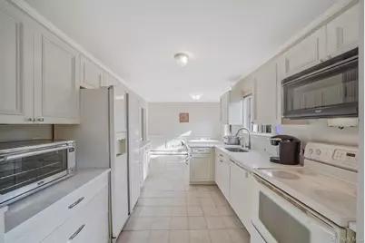 8 Linden Street, Selden, NY 11784 - Photo 7