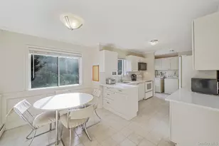 8 Linden St, Selden, NY 11784 - Photo 9