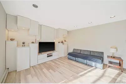 8 Linden Street, Selden, NY 11784 - Photo 15