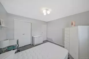 8 Linden St, Selden, NY 11784 - Photo 33