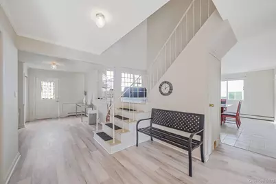 8 Linden Street, Selden, NY 11784 - Photo 3