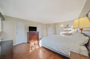 8 Linden St, Selden, NY 11784 - Photo 29