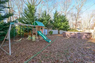 22 Garden Pl, Shirley, NY 11967 - Photo 7