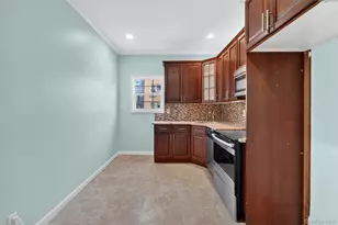 636 Throggs Neck Expressway, Bronx, NY 10465 - Photo 13