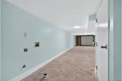 636 Throggs Neck Expressway, Bronx, NY 10465 - Photo 27