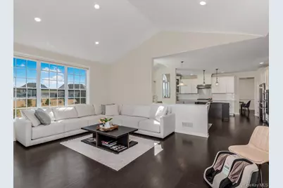 22 E Van Buren Way, Hopewell Junction, NY 12533 - Photo 9