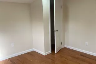 104-81 165th St, Jamaica, NY 11433 - Photo 19