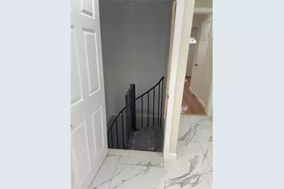 10481 165th Street, Jamaica, NY 11433 - Photo 13