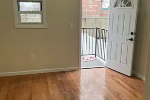 104-81 165th St, Jamaica, NY 11433 - Photo 33