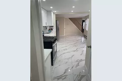 10481 165th Street, Jamaica, NY 11433 - Photo 5