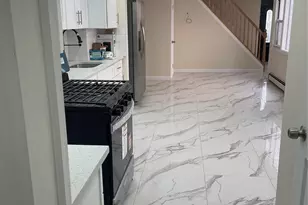 104-81 165th St, Jamaica, NY 11433 - Photo 5