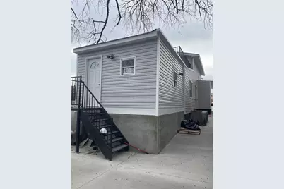 10481 165th Street, Jamaica, NY 11433 - Photo 3