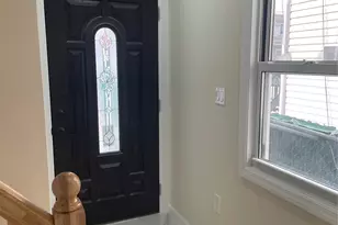 104-81 165th St, Jamaica, NY 11433 - Photo 15