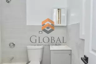 762 E 221st St, Bronx, NY 10467 - Photo 3