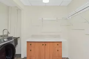 84 Page Ave, Yonkers, NY 10704 - Photo 17