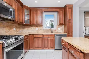 84 Page Ave, Yonkers, NY 10704 - Photo 7