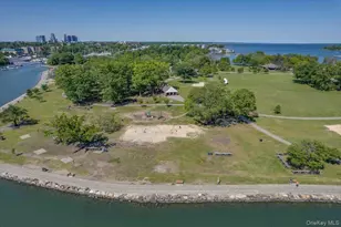 20 Keogh Ln, New Rochelle, NY 10805 - Photo 19