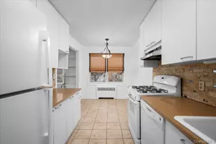 20 Keogh Ln, New Rochelle, NY 10805 - Photo 7